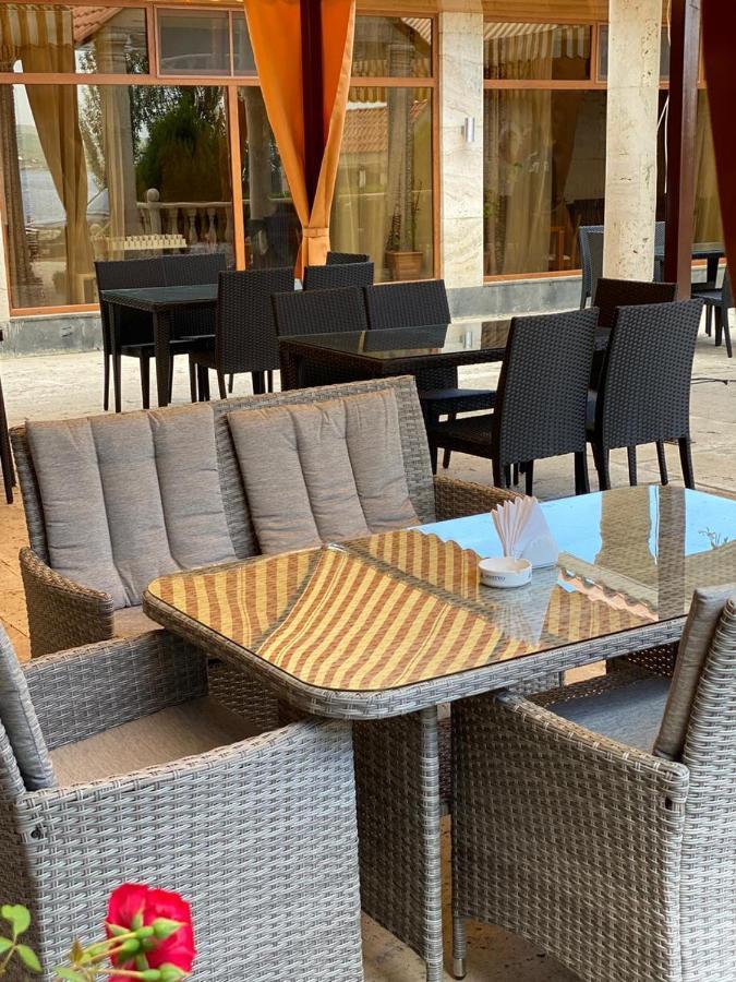 Orsetto Hotel Szevan Kültér fotó